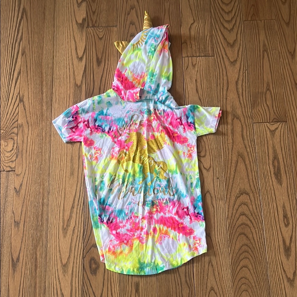 Max & Olivia Tie-Dye dress with hood
